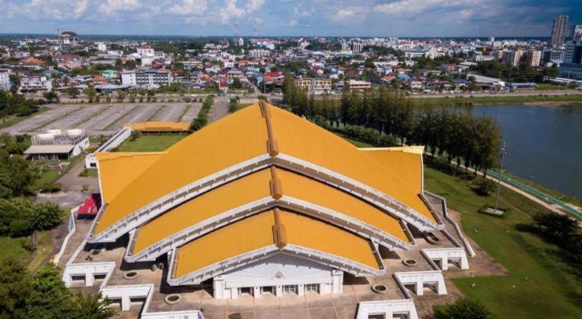 Chada Veranda Hotel Khon Kaen Exterior foto